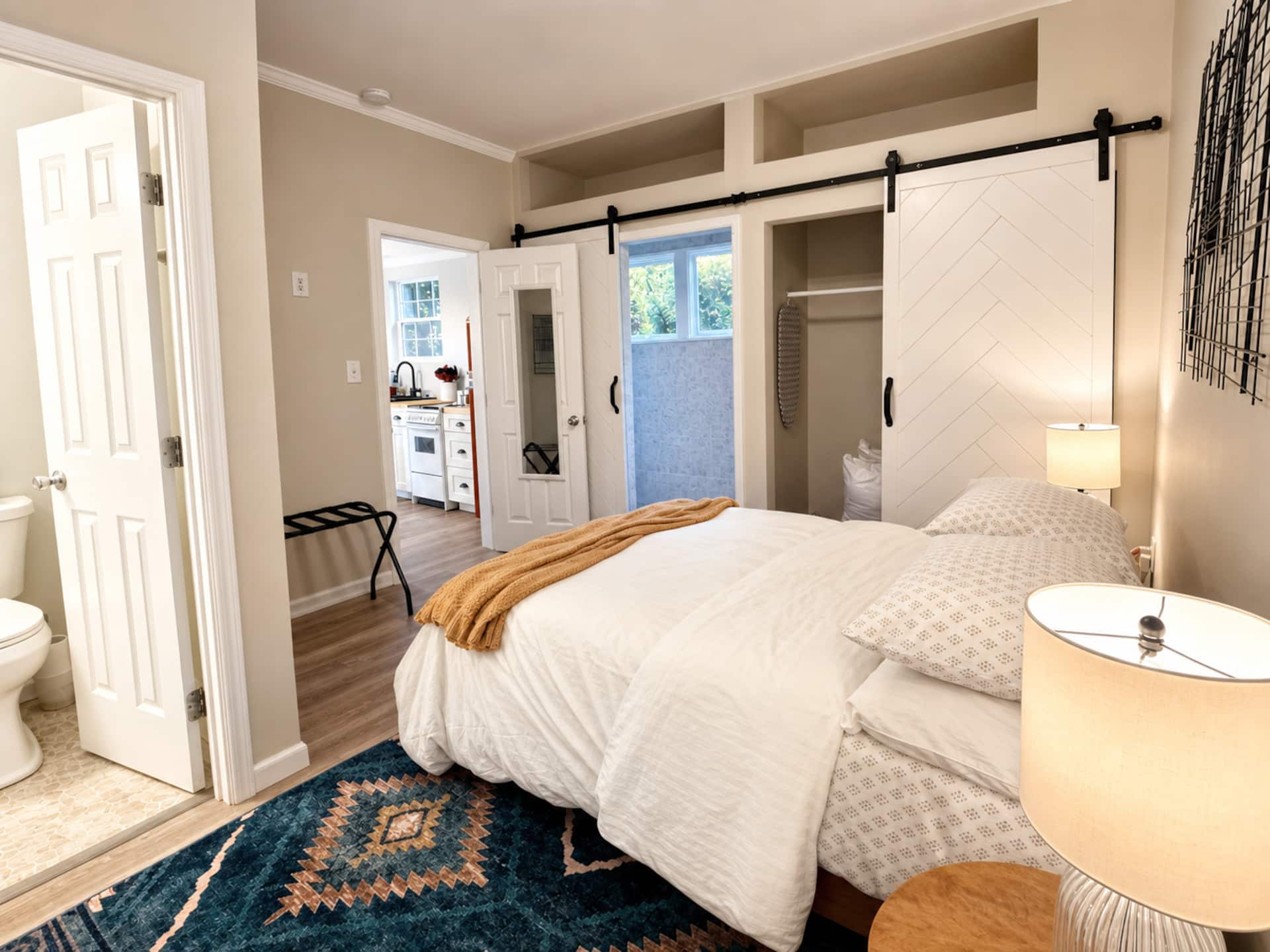 Queen suite